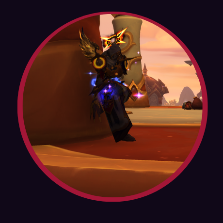 Xdarkp’s Horde Shadow Priest in the original crimson circular frame